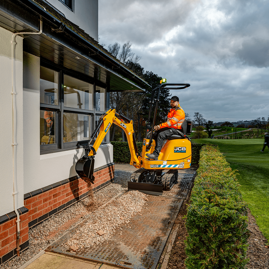 JCB 8008E CTS MICRO EXCAVATOR